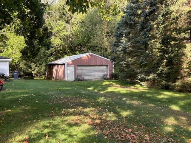 59388 41st Street, Paw Paw, MI 49079