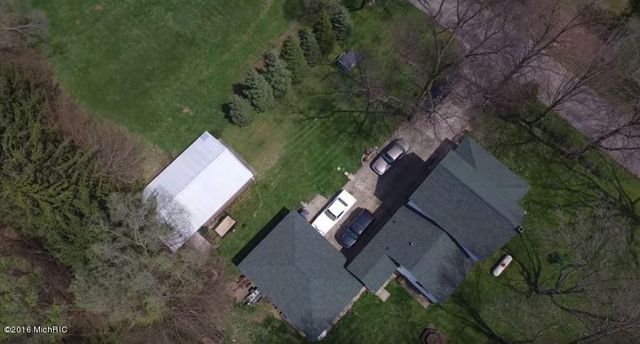 59388 41st Street, Paw Paw, MI 49079