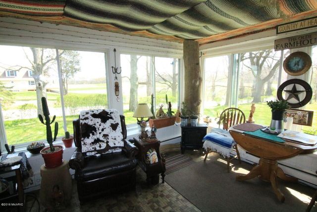 59388 41st Street, Paw Paw, MI 49079