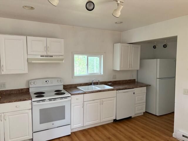 59388 41st Street, Paw Paw, MI 49079