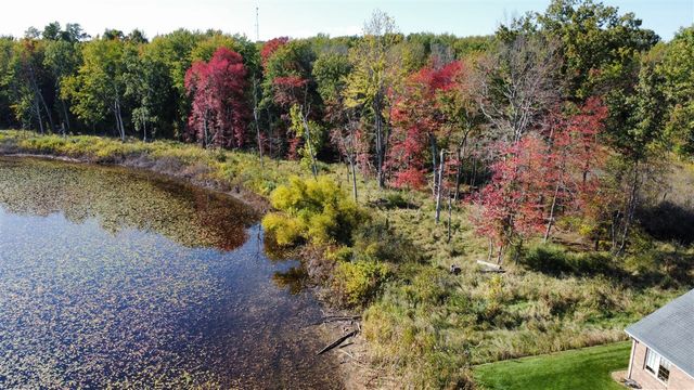 59388 41st Street, Paw Paw, MI 49079