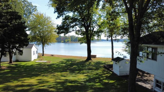 59388 41st Street, Paw Paw, MI 49079