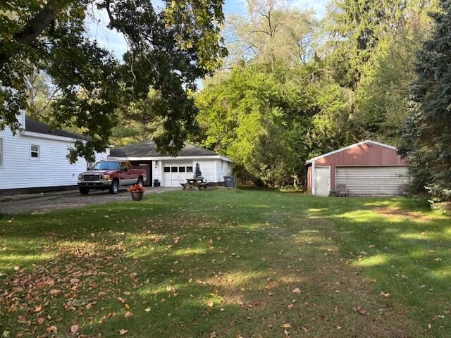59388 41st Street, Paw Paw, MI 49079