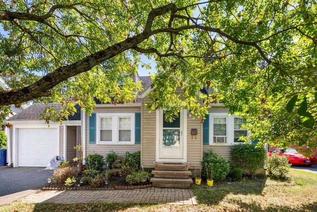 18 Hill View Road, Braintree, MA 02184