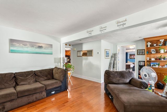 18 Hill View Road, Braintree, MA 02184