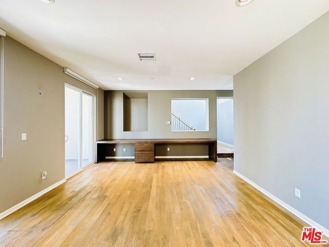 6581 Seabluff Drive 11, Playa Vista, CA 90094