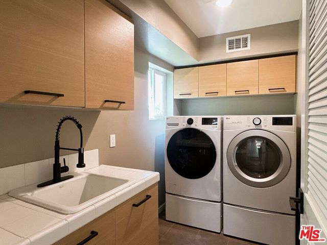 6581 Seabluff Drive 11, Playa Vista, CA 90094