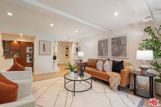 850 N Kings Road 208, West Hollywood, CA 90069