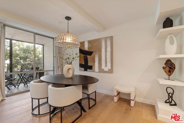 850 N Kings Road 208, West Hollywood, CA 90069