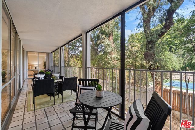 850 N Kings Road 208, West Hollywood, CA 90069