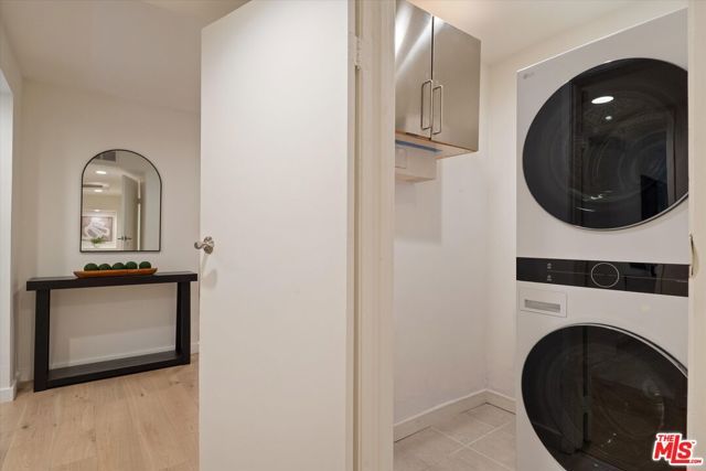 850 N Kings Road 208, West Hollywood, CA 90069