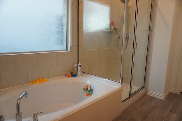 2046 Hollowcreek Trail, Lewisville, TX 75010