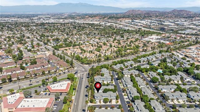 921 Boon Place A, Corona, CA 92881