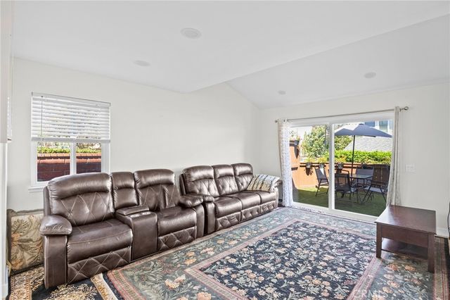 921 Boon Place A, Corona, CA 92881