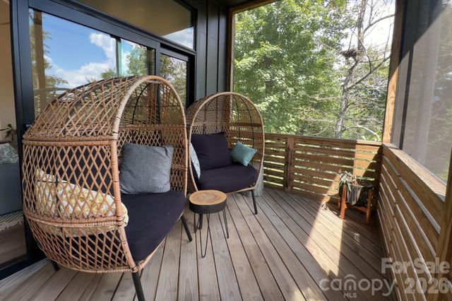 40 Malvern Walk, Asheville, NC 28806