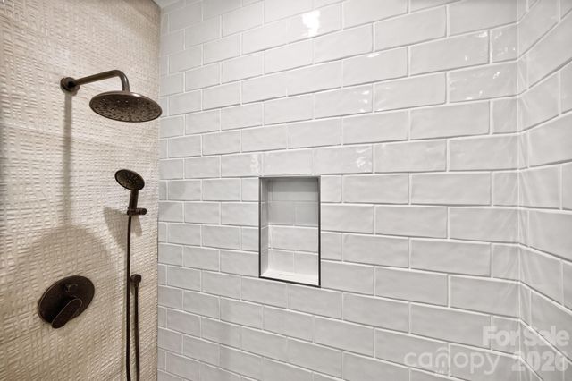 40 Malvern Walk, Asheville, NC 28806