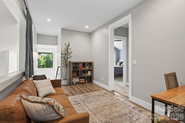 40 Malvern Walk, Asheville, NC 28806