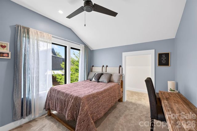 40 Malvern Walk, Asheville, NC 28806