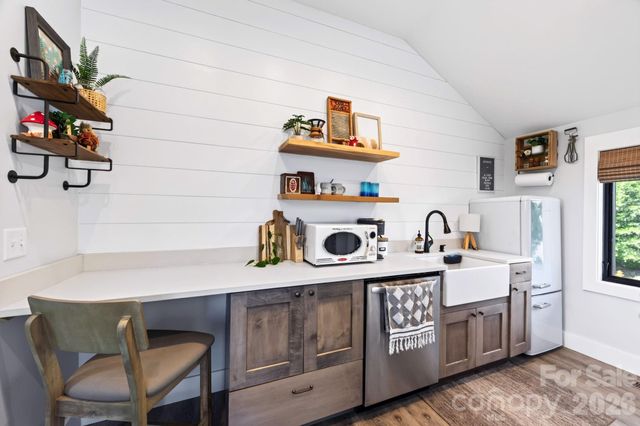 40 Malvern Walk, Asheville, NC 28806