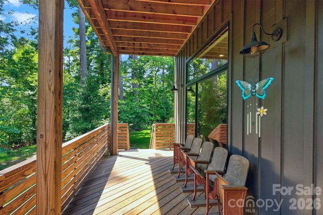 40 Malvern Walk, Asheville, NC 28806