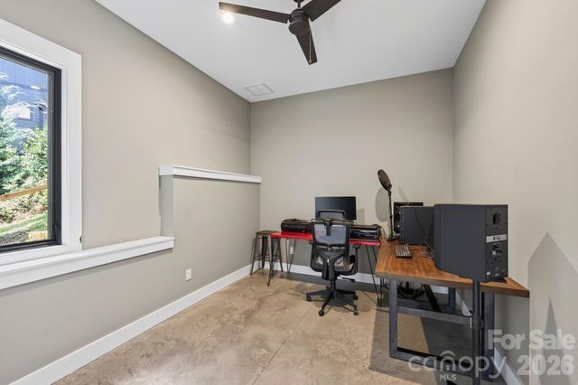40 Malvern Walk, Asheville, NC 28806