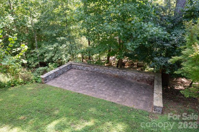40 Malvern Walk, Asheville, NC 28806