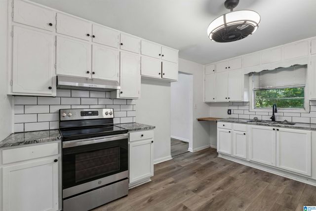 20 HEDGEWOOD DRIVE, Birmingham, AL 35214