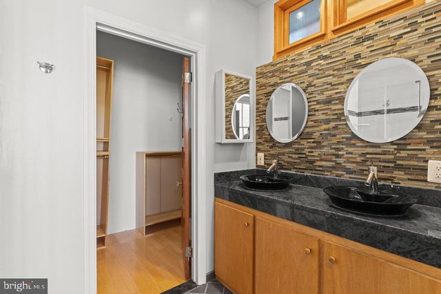 1305 FAIRMONT ST NW, Washington, DC 20009