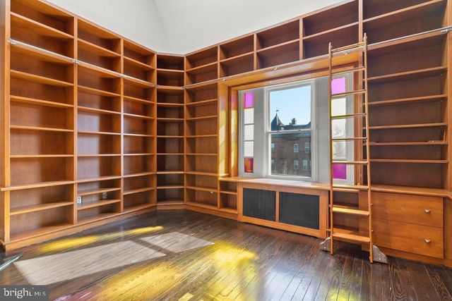 1305 FAIRMONT ST NW, Washington, DC 20009