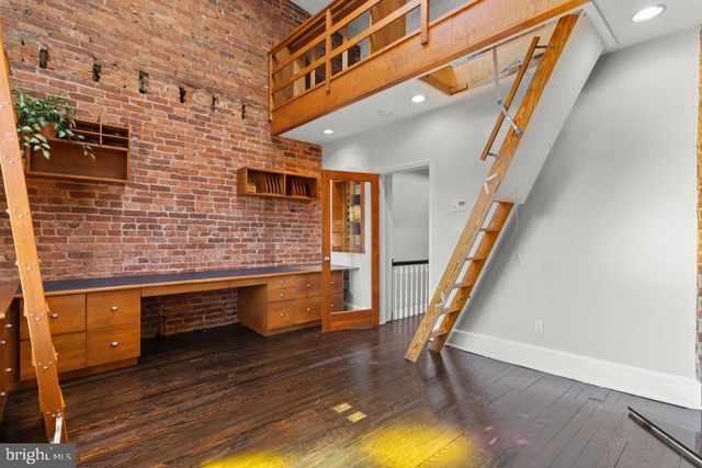 1305 FAIRMONT ST NW, Washington, DC 20009