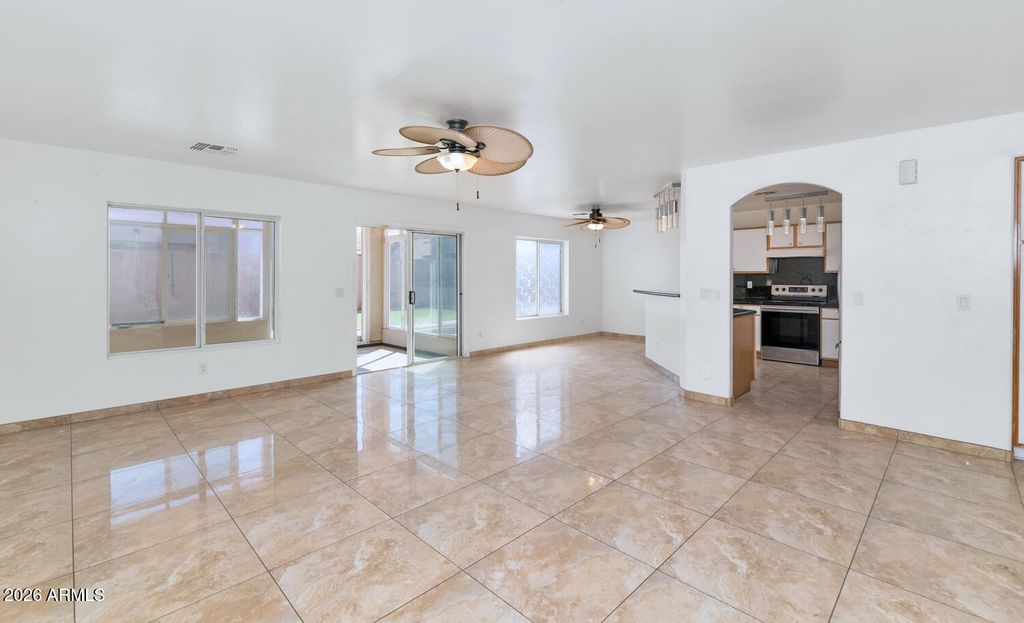 7775 N 57TH Avenue, Glendale, AZ 85301 — photo 5