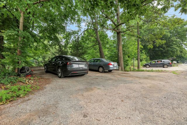 1945 New Hackensack Road, Poughkeepsie, NY 12603
