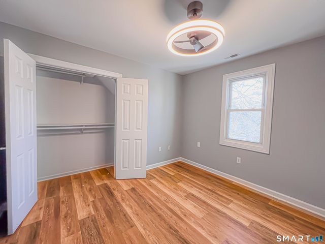 39 Lander Street 3rd Floor, New Haven, CT 06511