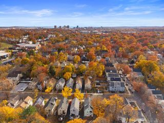 39 Lander Street 3rd Floor, New Haven, CT 06511