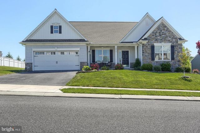 2717 PIN OAK DR, Harrisburg, PA 17112