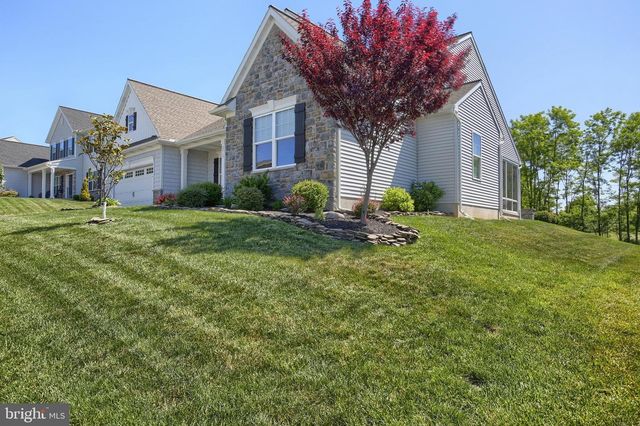 2717 PIN OAK DR, Harrisburg, PA 17112