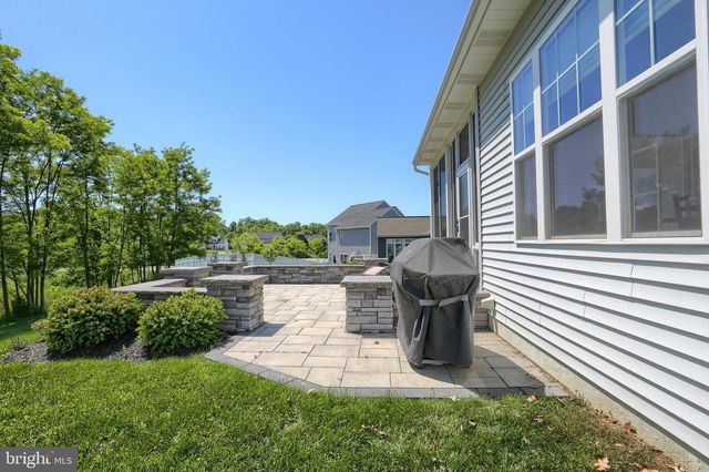 2717 PIN OAK DR, Harrisburg, PA 17112