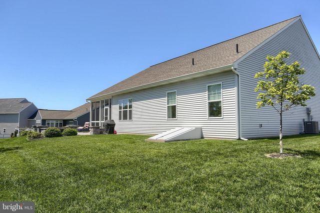 2717 PIN OAK DR, Harrisburg, PA 17112