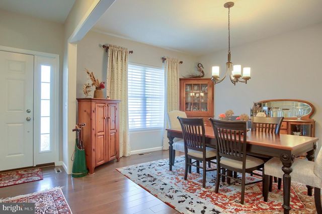 2717 PIN OAK DR, Harrisburg, PA 17112