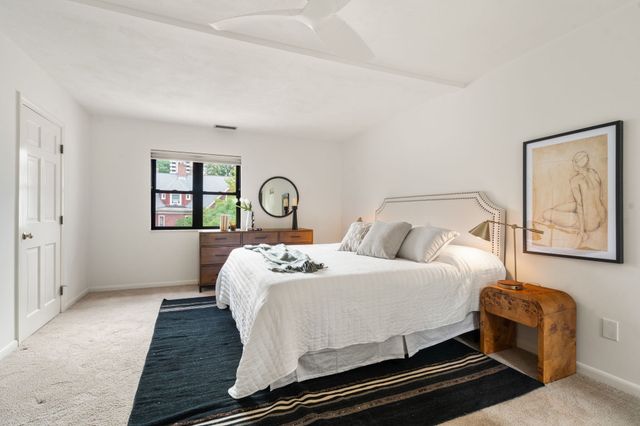 618 Washington St 618, Brookline, MA 02446