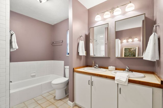 618 Washington St 618, Brookline, MA 02446