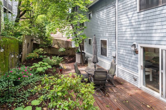 618 Washington St 618, Brookline, MA 02446