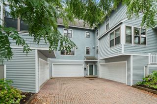618 Washington St 618, Brookline, MA 02446