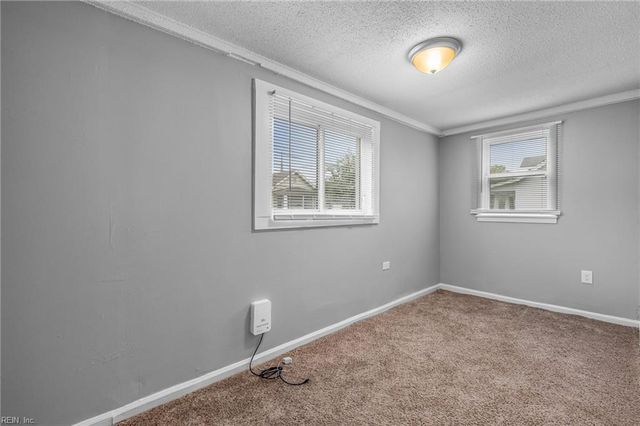 1084 Hugo ST, Norfolk, VA 23513