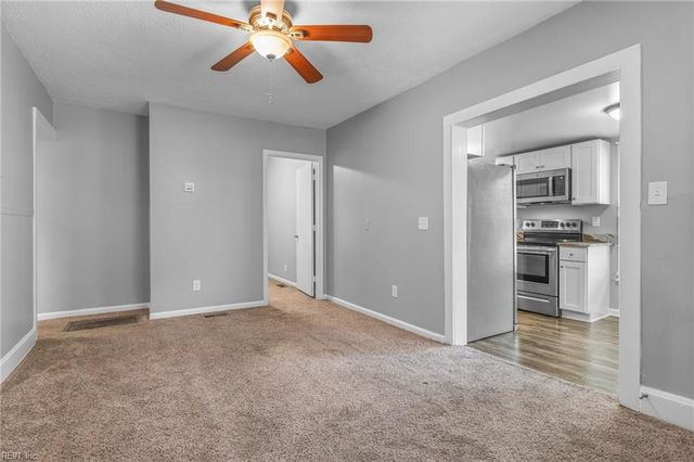 1084 Hugo ST, Norfolk, VA 23513