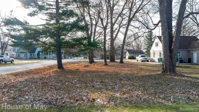 00 Liddle, Brownstown Charter Township, MI 48183