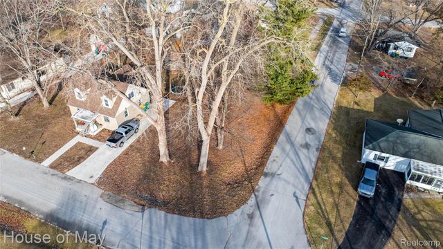 00 Liddle, Brownstown Charter Township, MI 48183