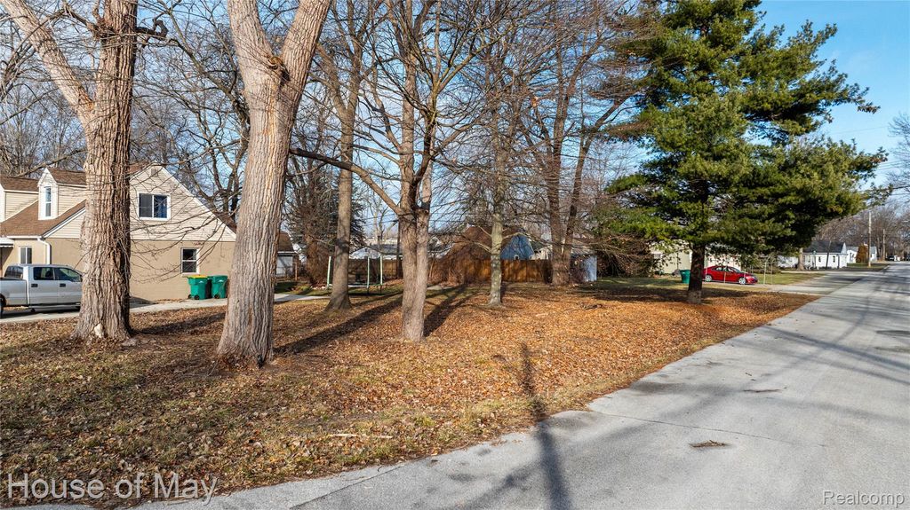 00 Liddle, Brownstown Charter Township, MI 48183