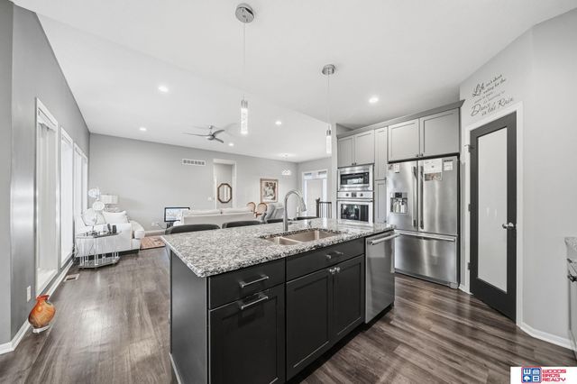 8920 Shadow Creek Lane, Lincoln, NE 68520