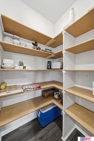 8920 Shadow Creek Lane, Lincoln, NE 68520